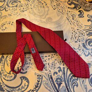 GUCCI  silk TIE in box